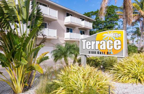 Ilexhurst House | Terrace Condo 1