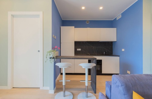 Zona Solari Apartment | Terrace Garden View - 15 min Duomo