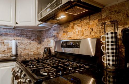 Clarion Apartment | Terrace Lodge 2 bedroom apt with private indoor pool and forest views