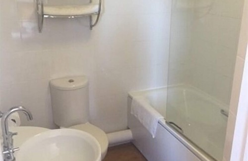 Yeovil Cabin | Terrace Lodge