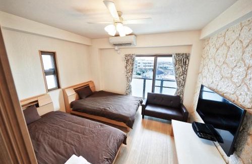 Hamagawa Apartment | Terrace Resort Chatan West