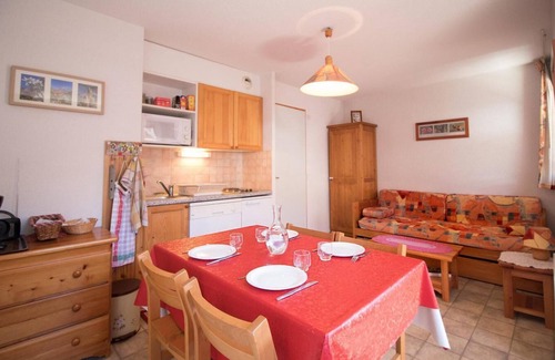 Aussois Apartment | Terrace, tv, ski locker, 25m², Aussois