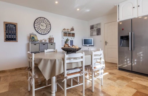 Terrasson-la-Villedieu House | Terrace, villa with pool overlooking the hills and private pool