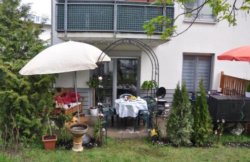 Schoenefeld Apartment | TerraceOasisBerlinAirport
