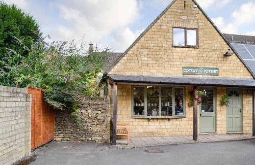 Bourton House | Terracotta