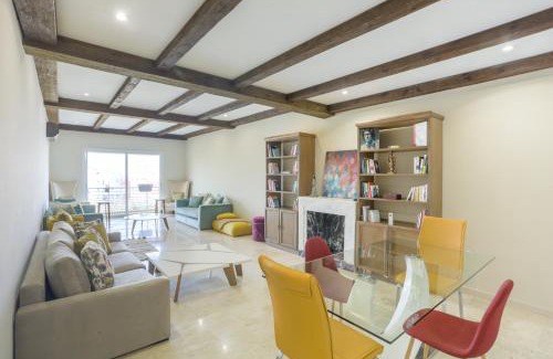 Bouskoura Apartment | Terrasse au Soleil, Confort