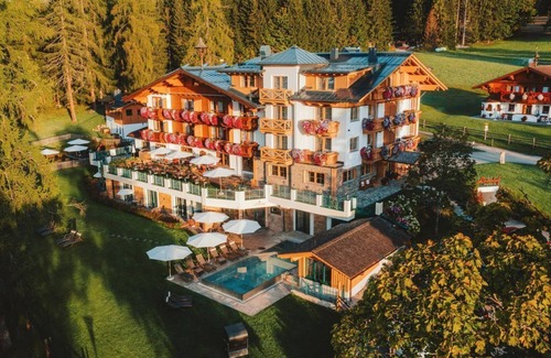 Ramsau am Dachstein House | Terrasse-suite, Dusche und WC - Hotel Lindenhof