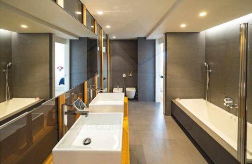 Gijon City Centre Apartment | Terraza de Corrida