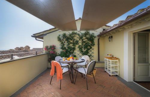 Cortona Old Town Apartment | Terrazza Silena, centro storico con vista Cortona!