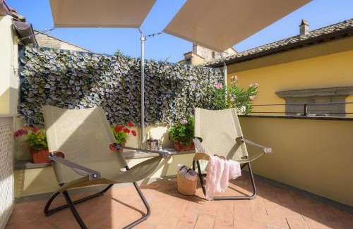 Cortona Old Town Apartment | Terrazza Silena, centro storico con vista Cortona!