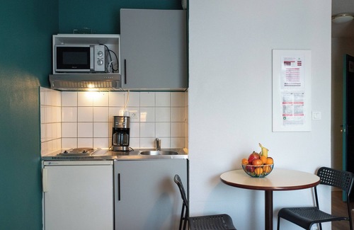 Lambezellec Apartment | Terres de France - Appart-Hotel - Brest