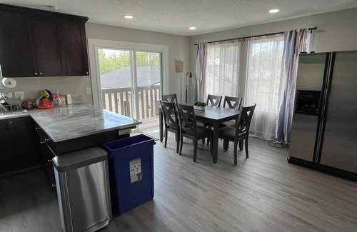 Fairpark House | Terrific 5-bedroom bunk house with Jordan River Trail access near downtown SLC