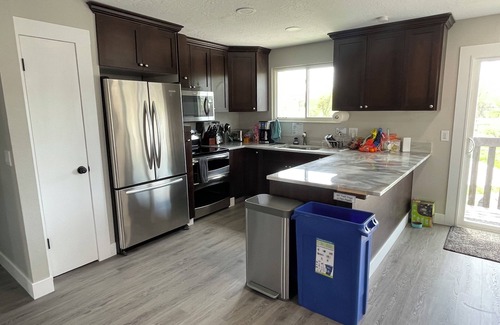 Fairpark House | Terrific 5-bedroom bunk house with Jordan River Trail access near downtown SLC