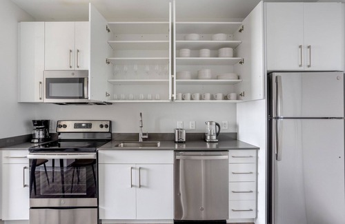 St. Elizabeth's Apartment | Terrific Brighton 2BR w/Gym & W/D, nr Transport Stops, by Blueground