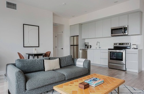 East Pasadena Apartment | Terrific Pasadena 1BR w/Gym & Elev, nr Dining & Movies, by Blueground