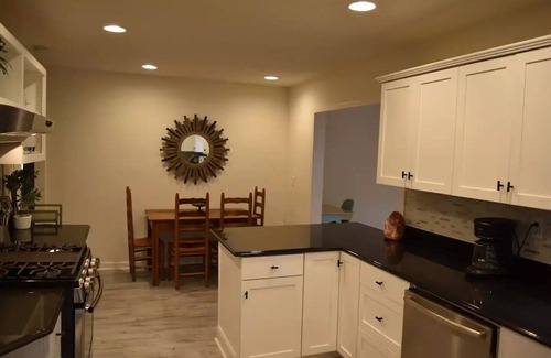 Lilburn House | Terry by the Trail Bungalow- 30 + Day rental with utilities and internet