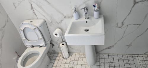 Malmesbury House | Terrys place