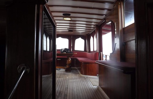 Castellammare Vucciria Boat Rental | Tersane IV