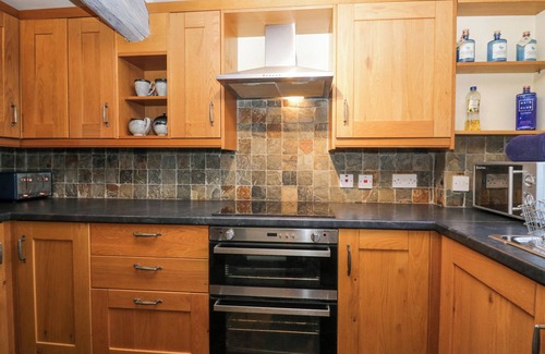 Bampton Cottage | TETHERA COTTAGE, family friendly, with open fire in Bampton, Cumbria