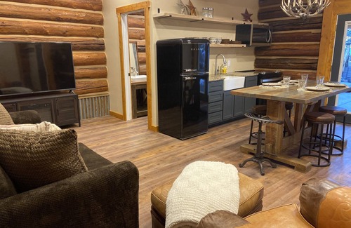 Columbia Falls Cabin | Teton Cabin- Columbia Mountain Ranch