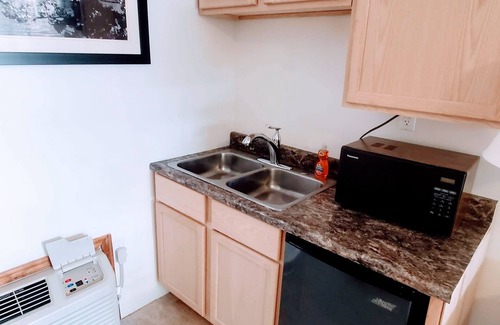 Pinedale Hotel | Teton Court Motel