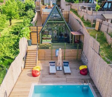 Yanik Ski Chalet | tetova