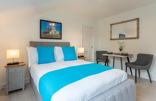 Wolverhampton Apartment | Tettenhall Lodge Studio