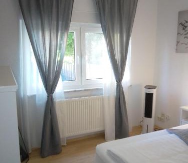 Patersberg Apartment | Teufelsstein, Wandern, Ausblick, Freilichtbühne, Loreley, 3 Burgenblick, Rhein, 30m2 Terrasse, Grillen, Entspannen, Natur, Rodelbahn, WLAN, Parkplatz,