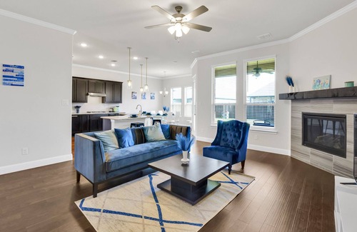 Tarrant County House | Texas Home Away Your World from AT&T stadium