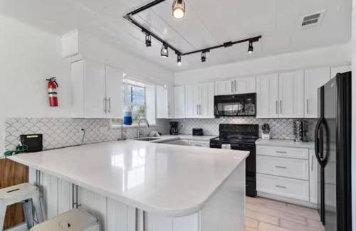 Pirates Beach House | Texas vacation home with huge yard and pool, close to beach