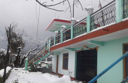 Munsyari House | Thakur Homestay Munsyari with Panchachuli view