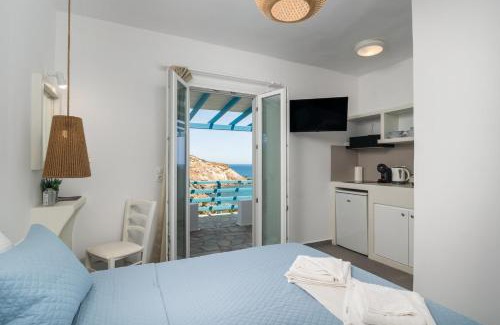 Milos Apartment | Thalassopetra in Agia Kyriaki