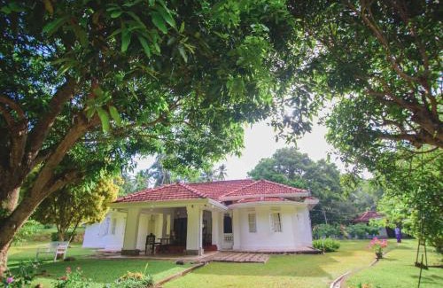 Unawatuna Hotel | Thalpe Walawwa Heritage Villa With Private Beach Access