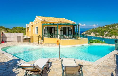Lakka Villa | Thanasis