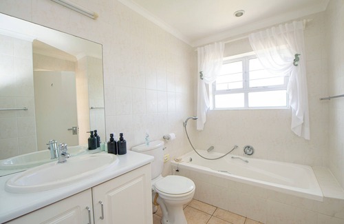 Plettenberg Bay Bed & Breakfast | Thanda Vista - Bed and Breakfast