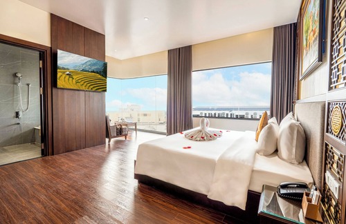Hue City Centre Hotel | Thanh Lich Royal Boutique Hotel