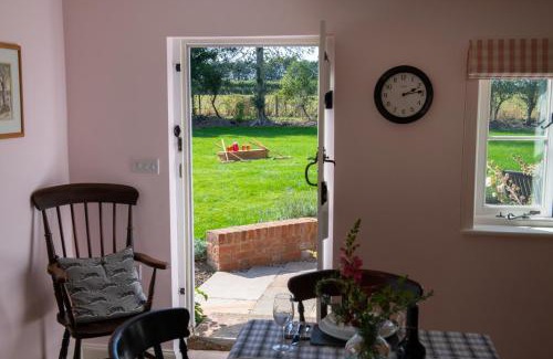 Irstead House | Thatch Cottage - luxury Norfolk Hideaway