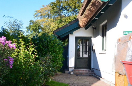Gross Zicker Cottage | Thatched 17g best for 5 persons + Baby terrace sea nature - Village - Location