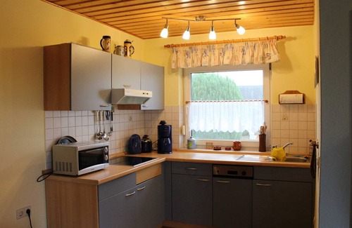 Malchin House | Thatched cottage with panoramic views - thatched cottage