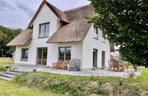 Poseritz House | Thatched roof house on Rügen