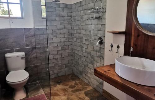 Nottingham Road House | Thatchings Bed and Breakfast
