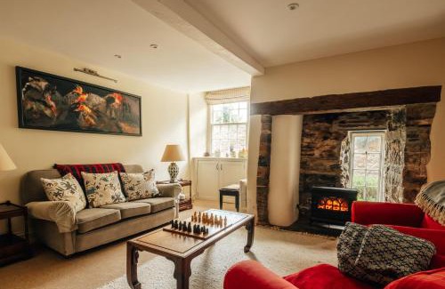 Thurlestone House | Thatchways