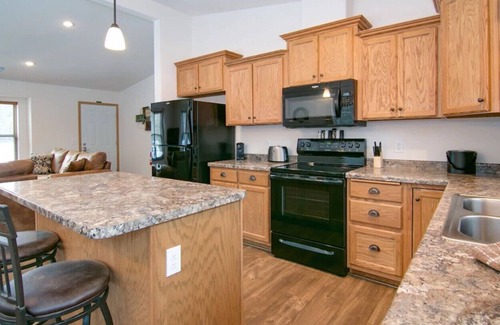 Rome House | The 13th Hole Lake Arrowhead - Golf/Fish/Hunt/ATV