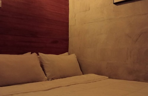 Pekan Melayu Hotel | THE 1975 HOTEL EMPIRE