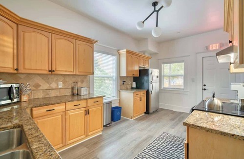 King House | The 2BR Soul Lounge - 91 WalkScore
