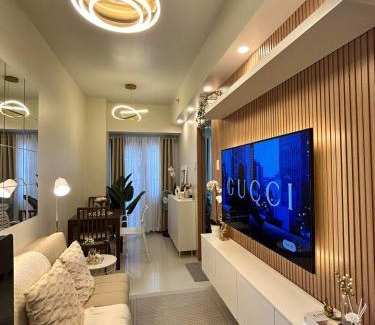Pasay Apartment | The 3rd Staycation Near MOA, Airport, with FREE WIFI, Netflix