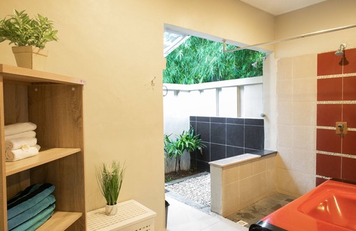 Candi Dasa Cottage | The 48 Resort Candidasa (Private Pool) 50 meters from the beach