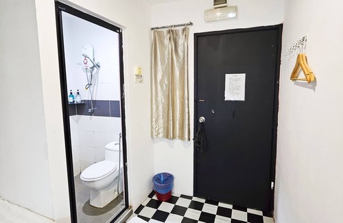 Historic George Town Hotel | The 60