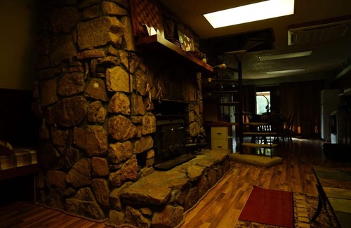 Buffalo City Cabin | The A-Frame - Rileys Outfitter