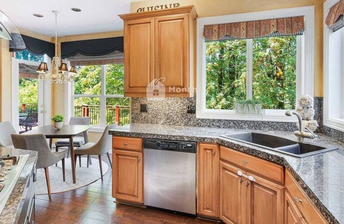 Northwest Portland House | The Abbey on Birkendene